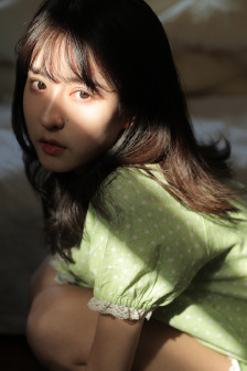 新婚教师李丽华